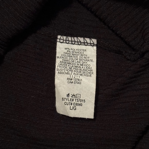 Live In The Moment Size Large Black Top With Scalloped Edges - Picture 8 of 8